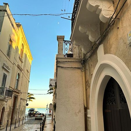 Apartamento Palazzo Donnamaria Manfredonia Exterior foto