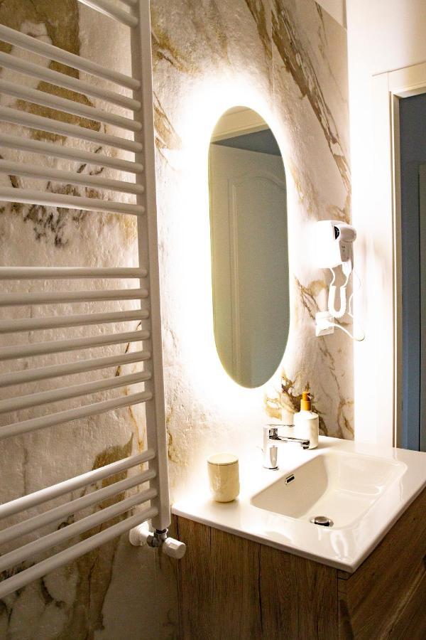 Apartamento Palazzo Donnamaria Manfredonia Exterior foto