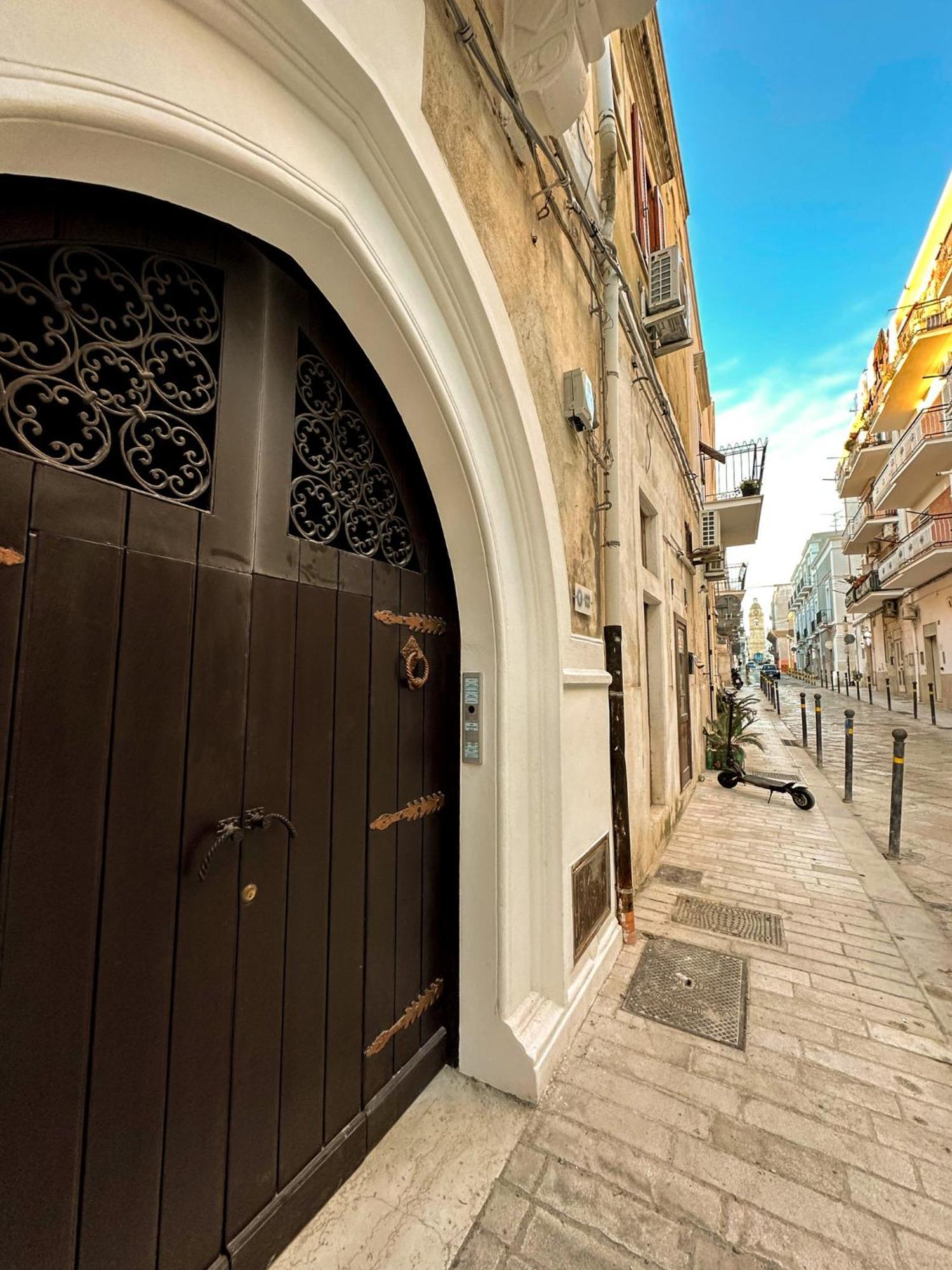 Apartamento Palazzo Donnamaria Manfredonia Exterior foto
